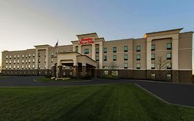 Hampton Inn & Suites Wheeling The Highlands